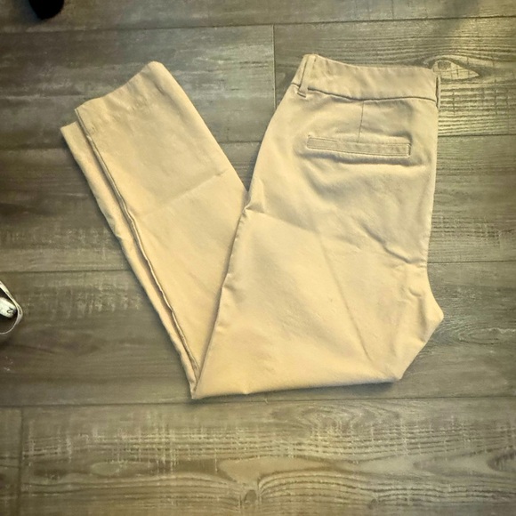 Old Navy- High Rise Pixie Pants - Picture 1 of 3